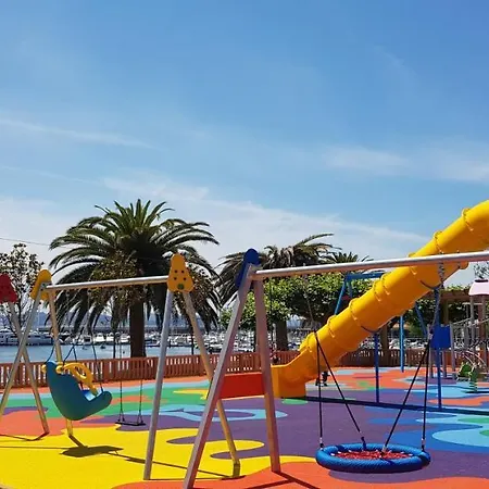 Piso Exterior A Escasos Metros De La Playa Panadeira Con Plaza De Garaje Sanxenxo